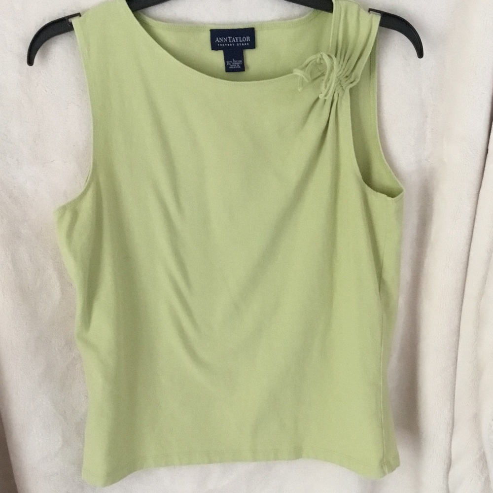 Ann Taylor Factory Top Size L